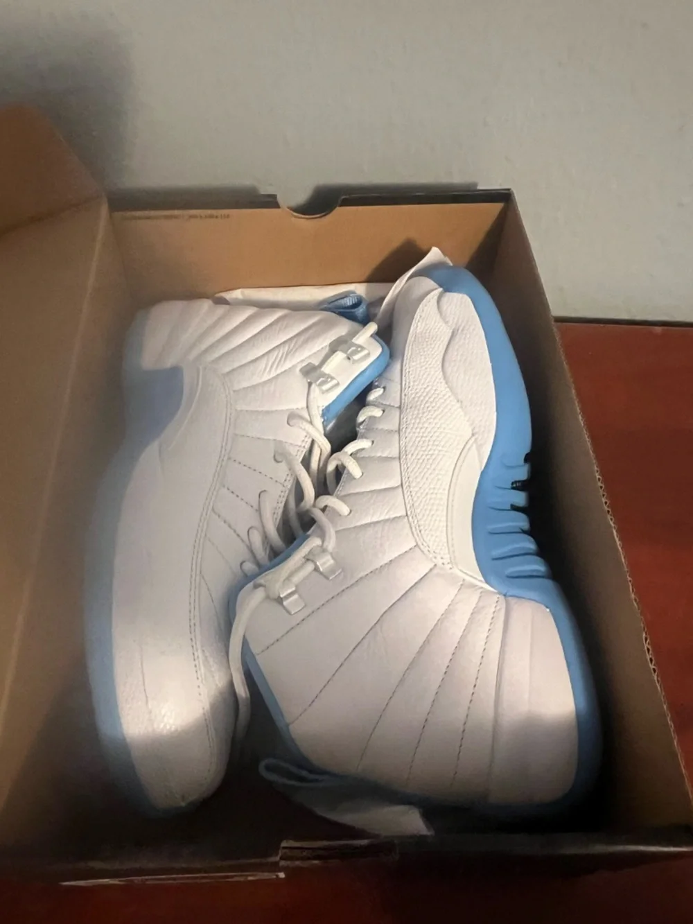 Jordan Men's Athletic Shoes White and Light Blue Retro 12 Melo Sz 7